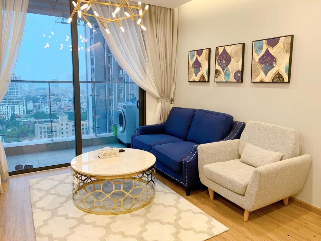 Vinhomes Metropolis *LakeView*/2BR/LuxuryService/Hanoi