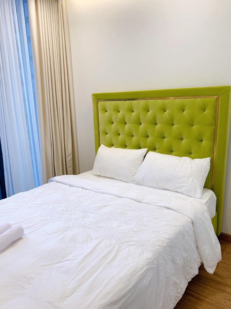 Vinhomes Metropolis *LakeView*/2BR/LuxuryService/Hanoi