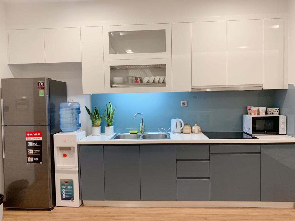 Vinhomes Metropolis *LakeView*/2BR/LuxuryService/Hanoi