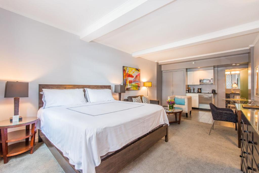 Трехместный (Трехместный номер), Lombardy Hotel