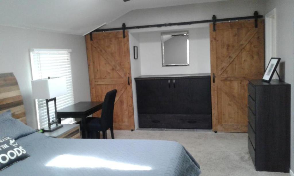 Clear Creek Retreat photo 2