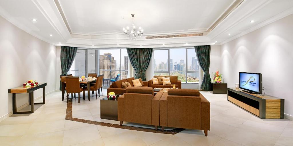 Апартаменты (Апартаменты с 3 спальнями), Апарт-отель Al Majaz Premiere Hotel Apartments