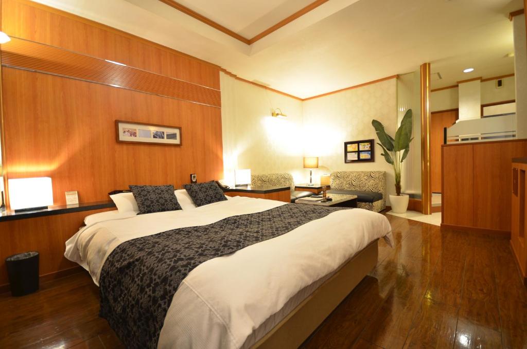 HOTEL SOLA photo 3