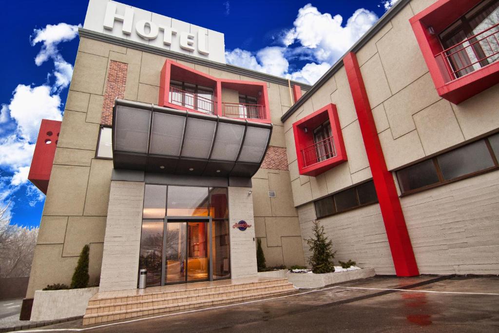 Road Star Hotel photo 1