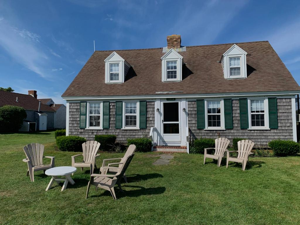Lighthouse Inn Cape Cod photo 4