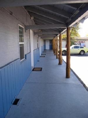 Hacienda Motel photo 4