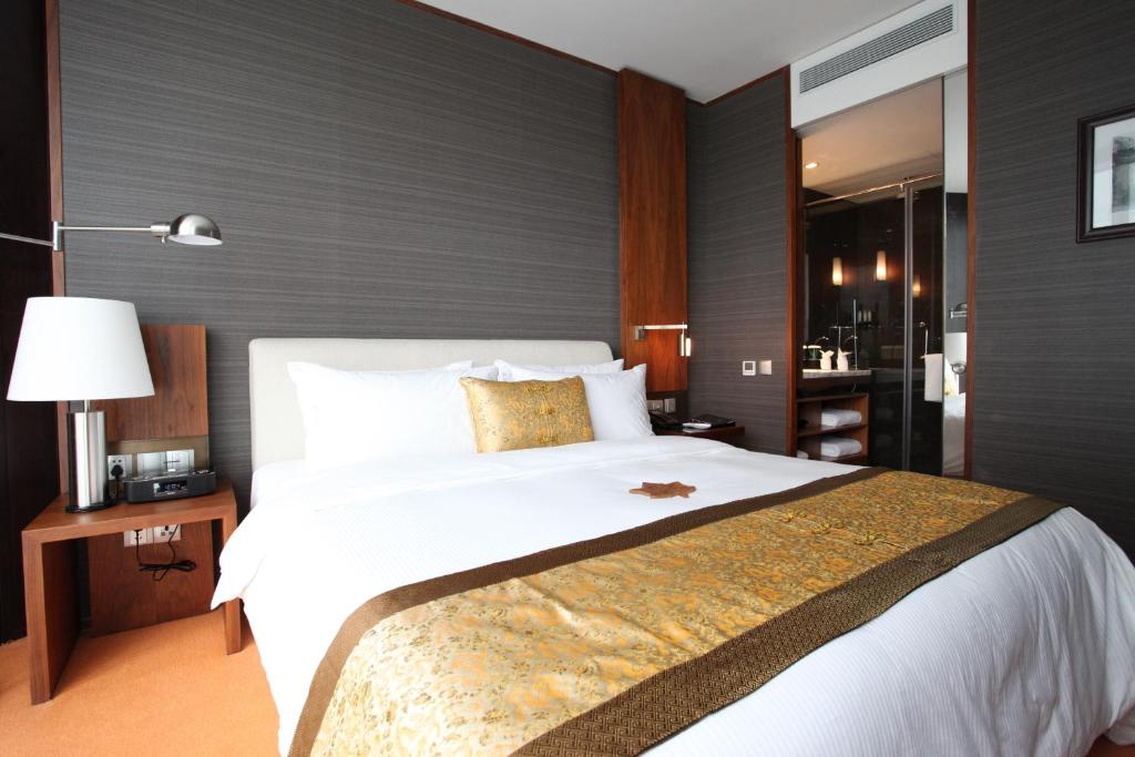 Двухместный (Элегантный номер с кроватью размера «queen-size»), Hotel MoMc