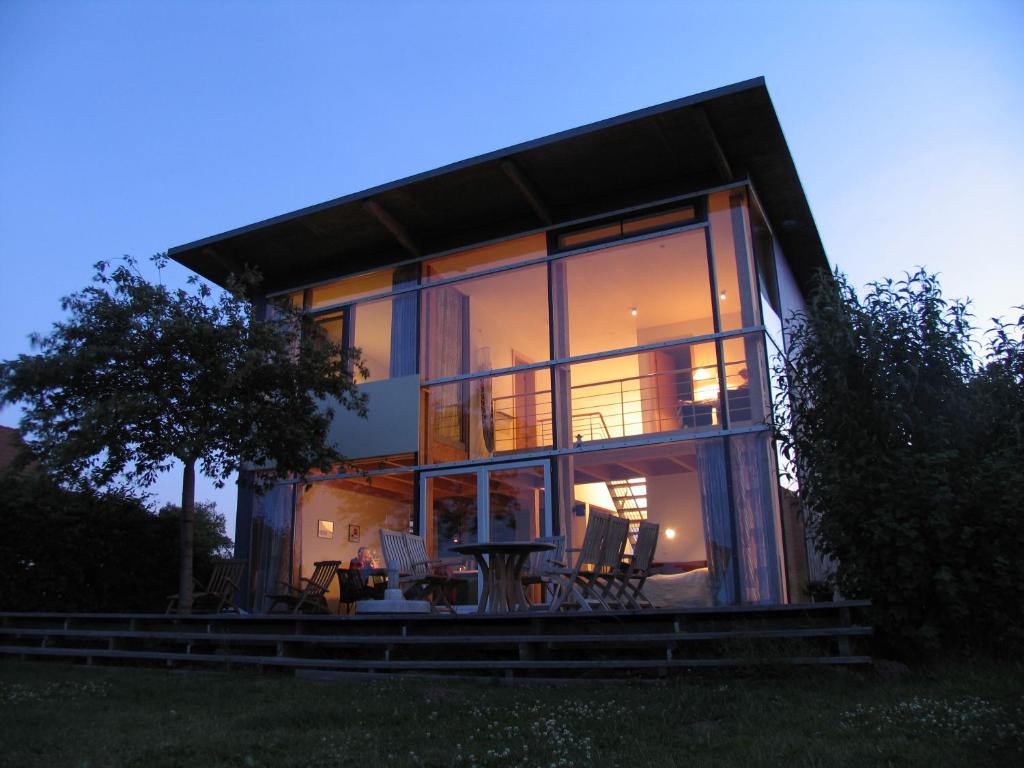 Ein Traum aus Holz und Glas photo 2