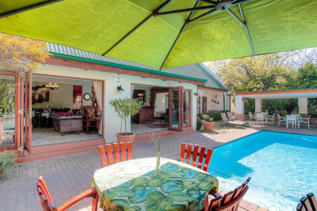 Sunninghill Guest Lodges photo 4