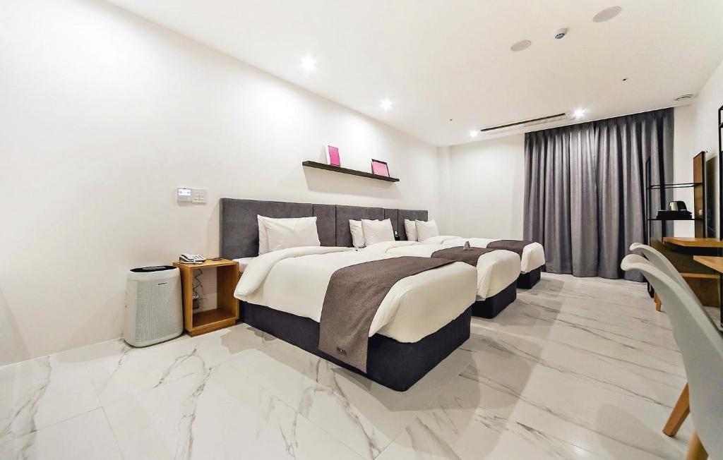 Hotel Noblestay photo 4