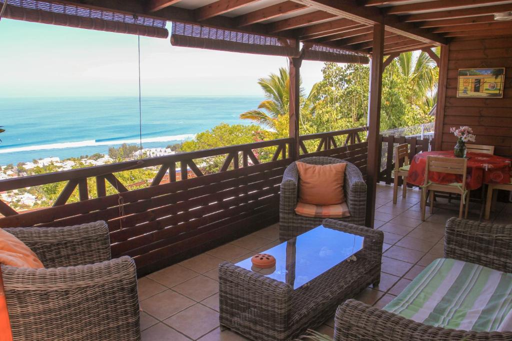 Maison à Saint-Leu, vue panoramique sur l'océan à 2 minutes des plages