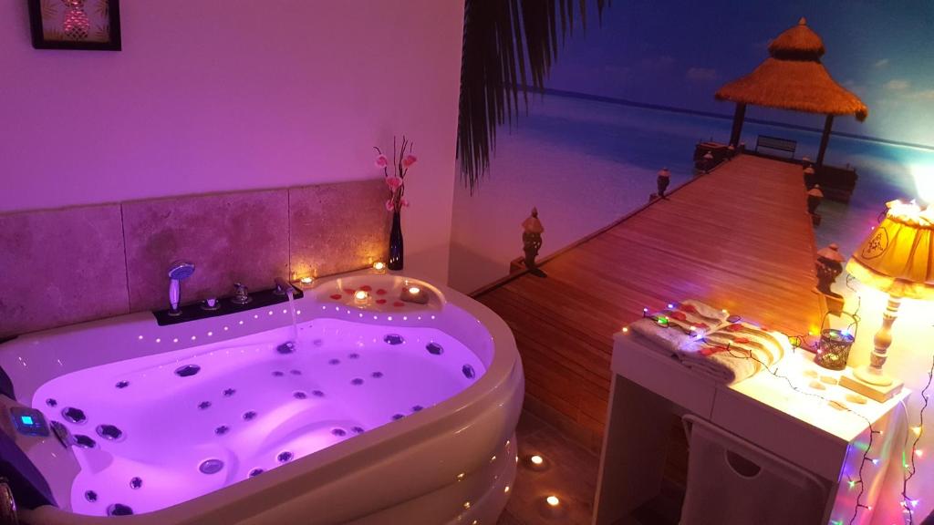 Le Mas Romantique avec Jacuzzi et Sauna privé photo 2