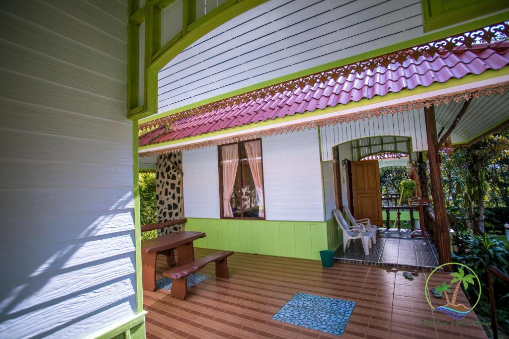 Трехместный (Улучшенный трехместный номер), Koh Kood Garden House