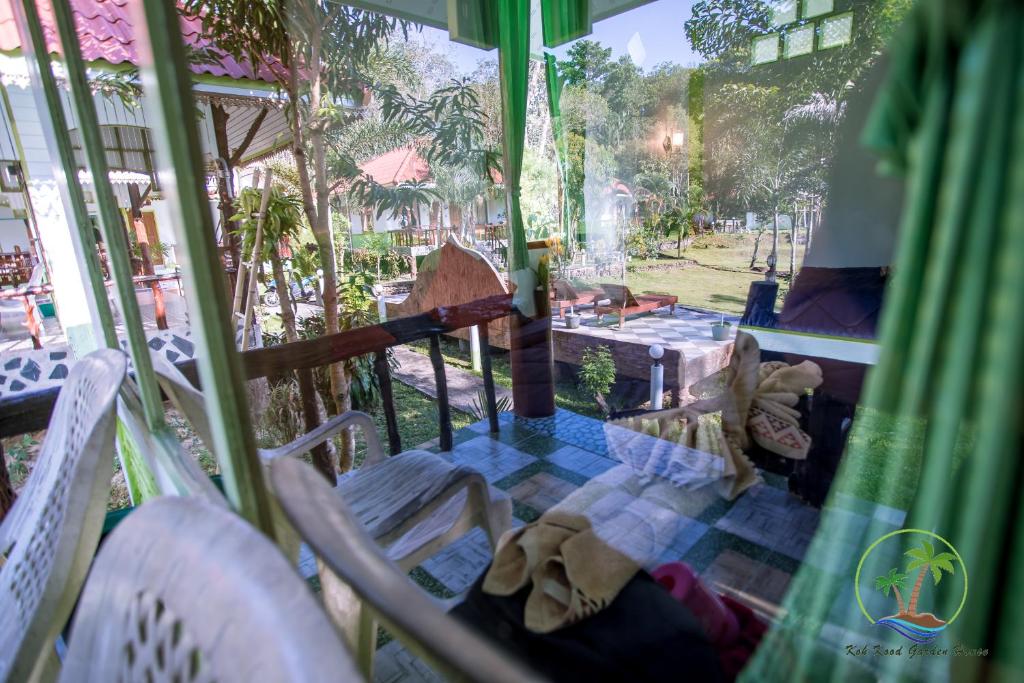 Трехместный (Улучшенный трехместный номер), Koh Kood Garden House