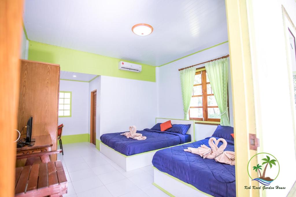 Четырехместный (Номер Делюкс с 2 кроватями размера «queen-size»), Koh Kood Garden House