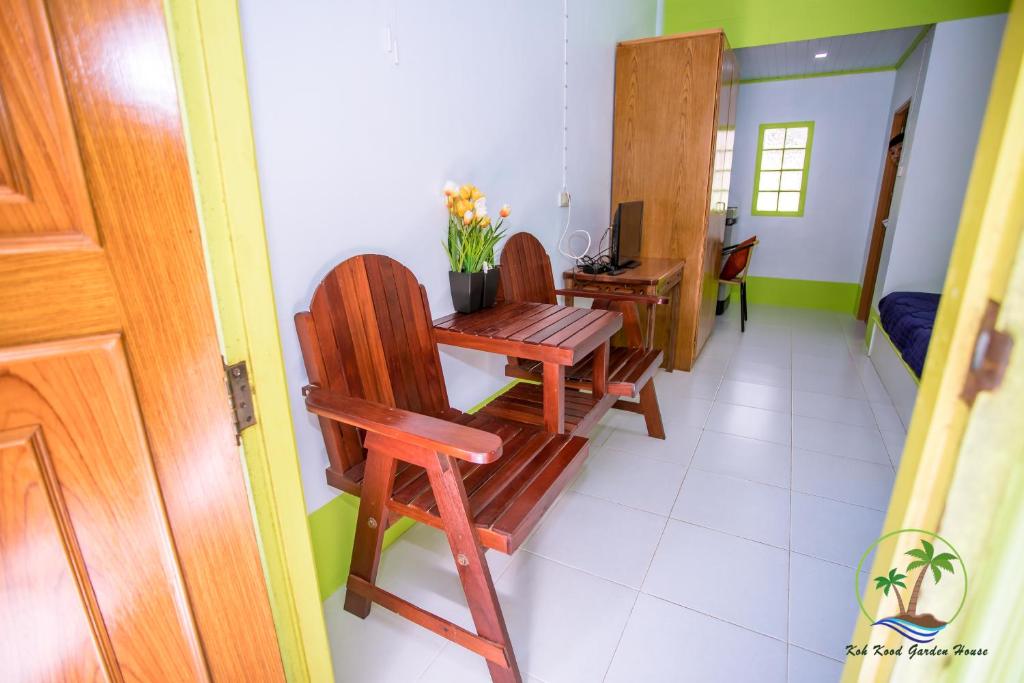 Четырехместный (Номер Делюкс с 2 кроватями размера «queen-size»), Koh Kood Garden House