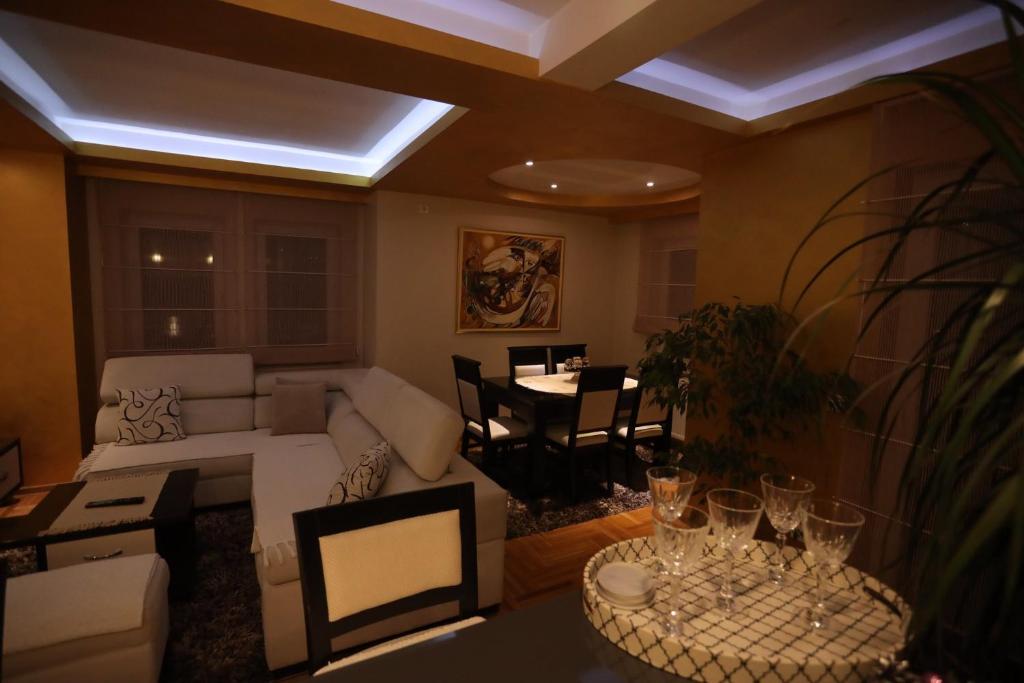 Zlatar LUX Apartman photo 4