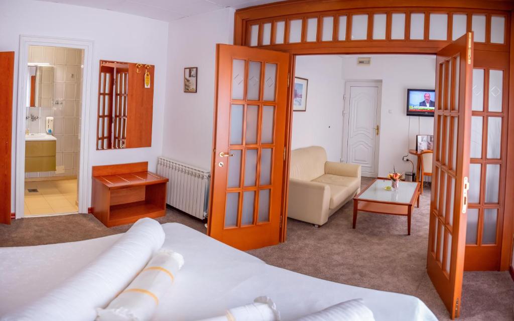 Hotel Integra photo 4