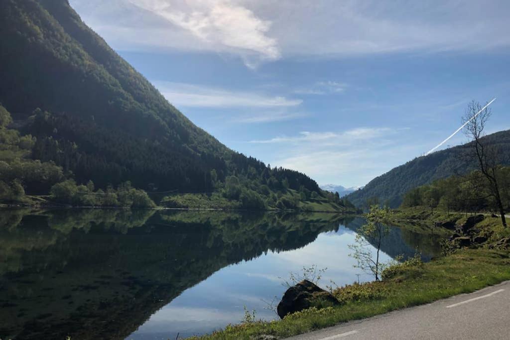 Balestrand Fjordapartments Holmen 19A photo 4