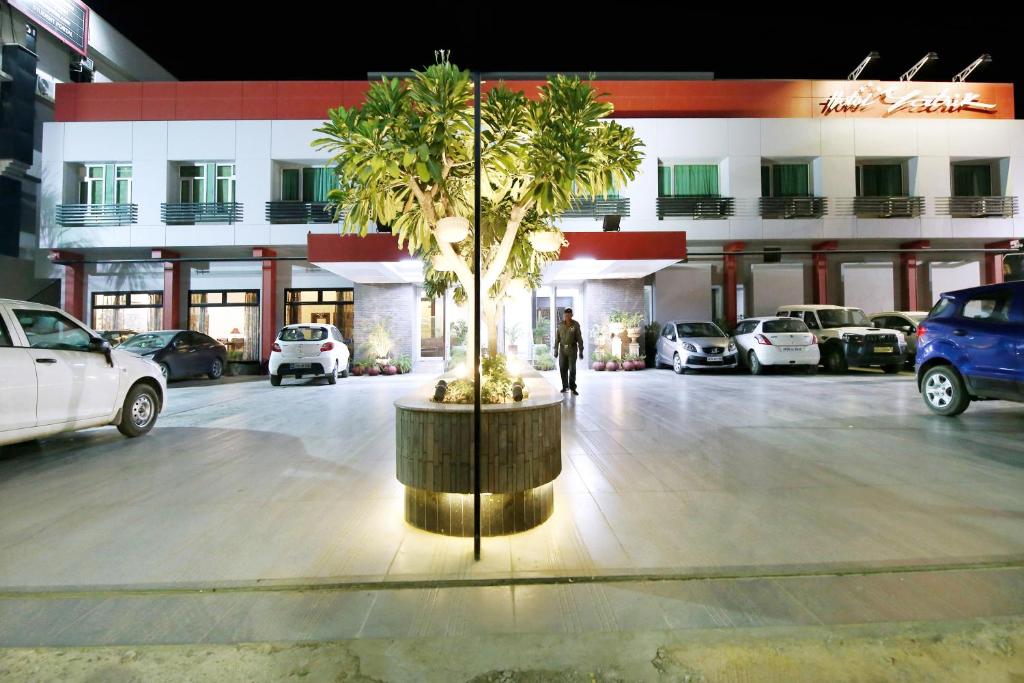 Hotel Yatrik photo 1