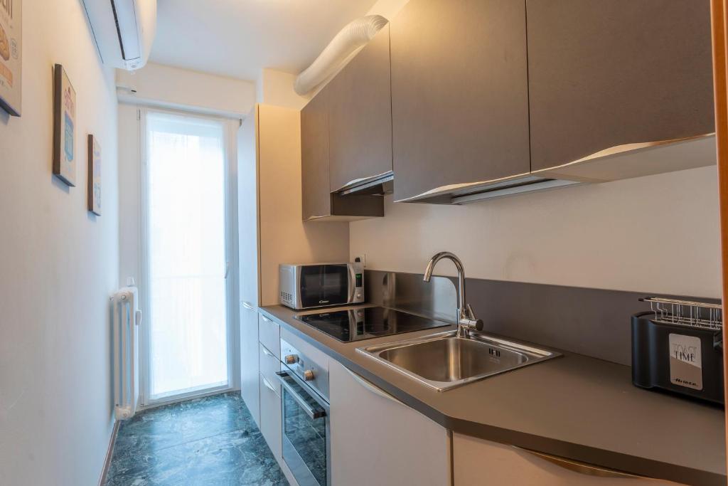 Udine Palazzo d'Aronco Modern Apartment photo 4