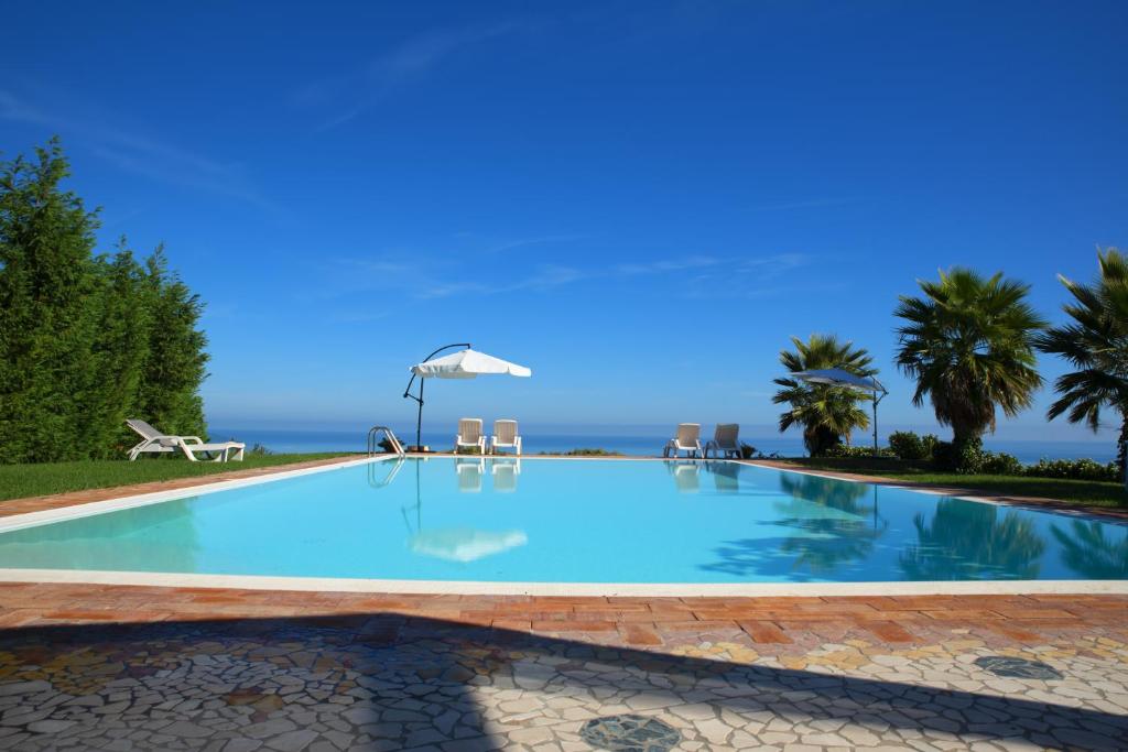In collina sul mare... photo 1