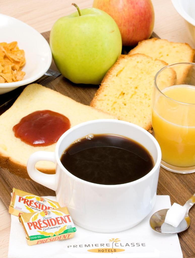 프리미어 클라스 르 블랑 메스닐 (Premiere Classe Le Blanc Mesnil) - 주변 명소