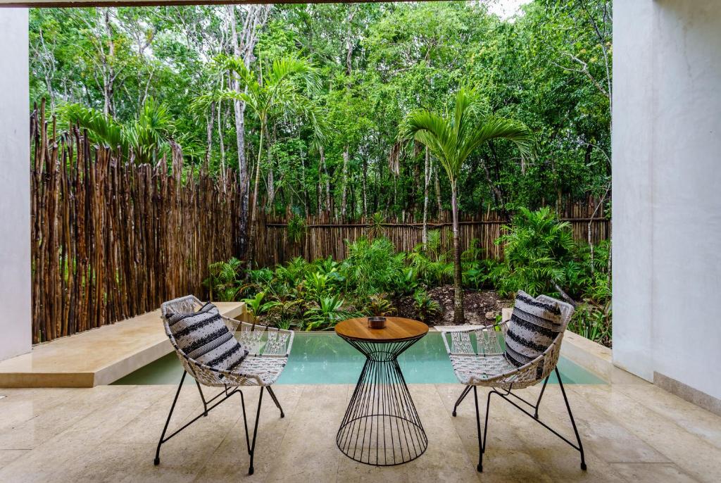 Jungle Luxury in Private Residential Area & Stunning Rooftop by Stella Rentals photo 1