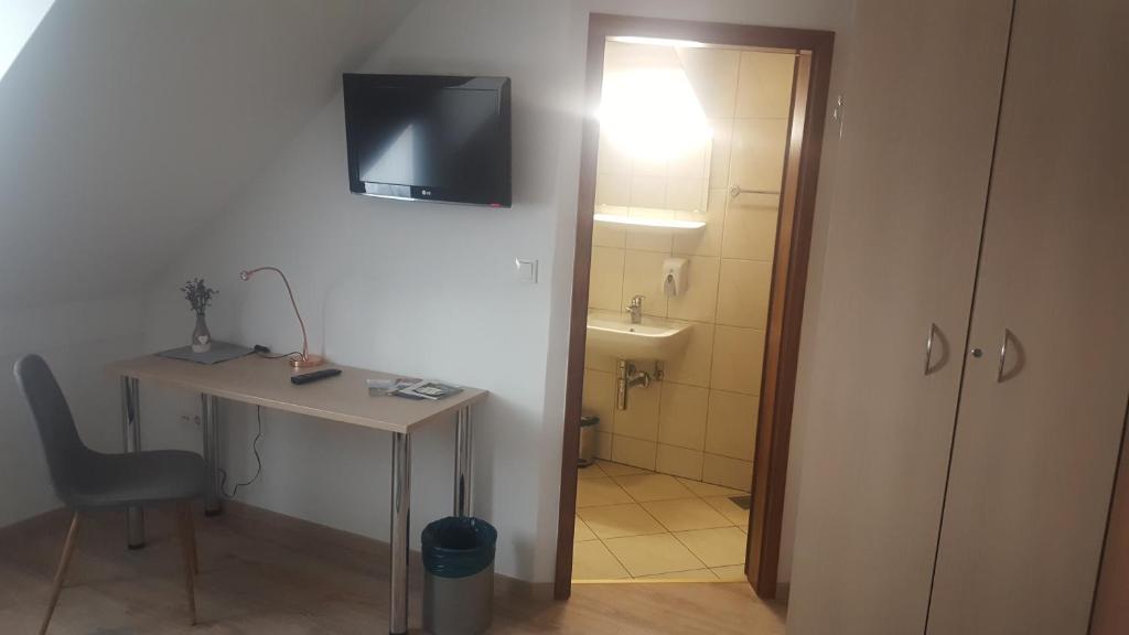 Hotel & Hostel Marenberg Radlje photo 1