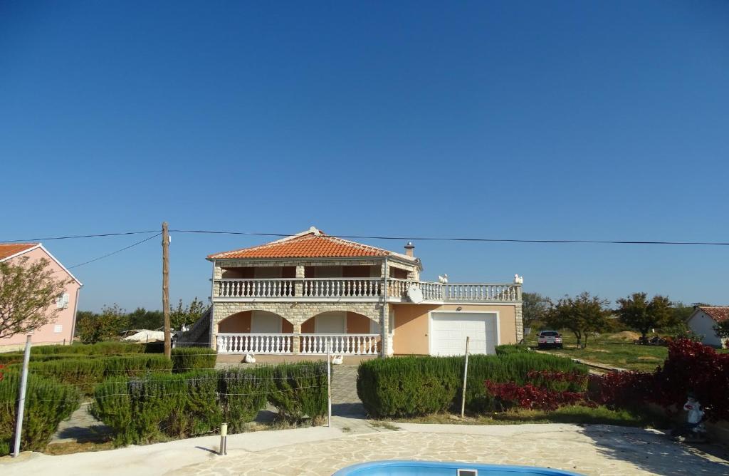 Villa Laura with pool, Budak, Zadar county photo 2