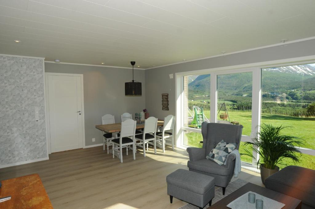 Romsdalseggen Lodge photo 2