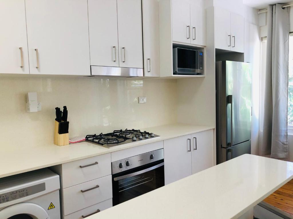 Lotus Stay Manly - Apartment 31C photo 2