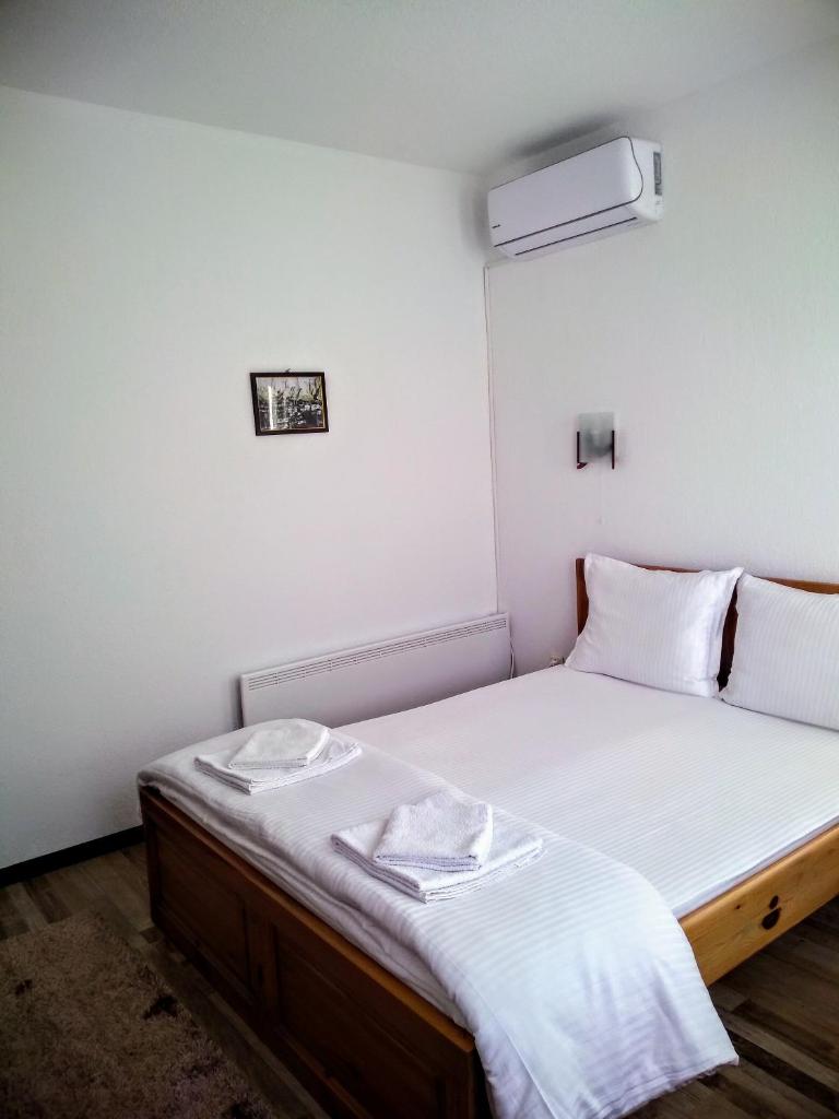 Guesthouse White Margarit photo 3