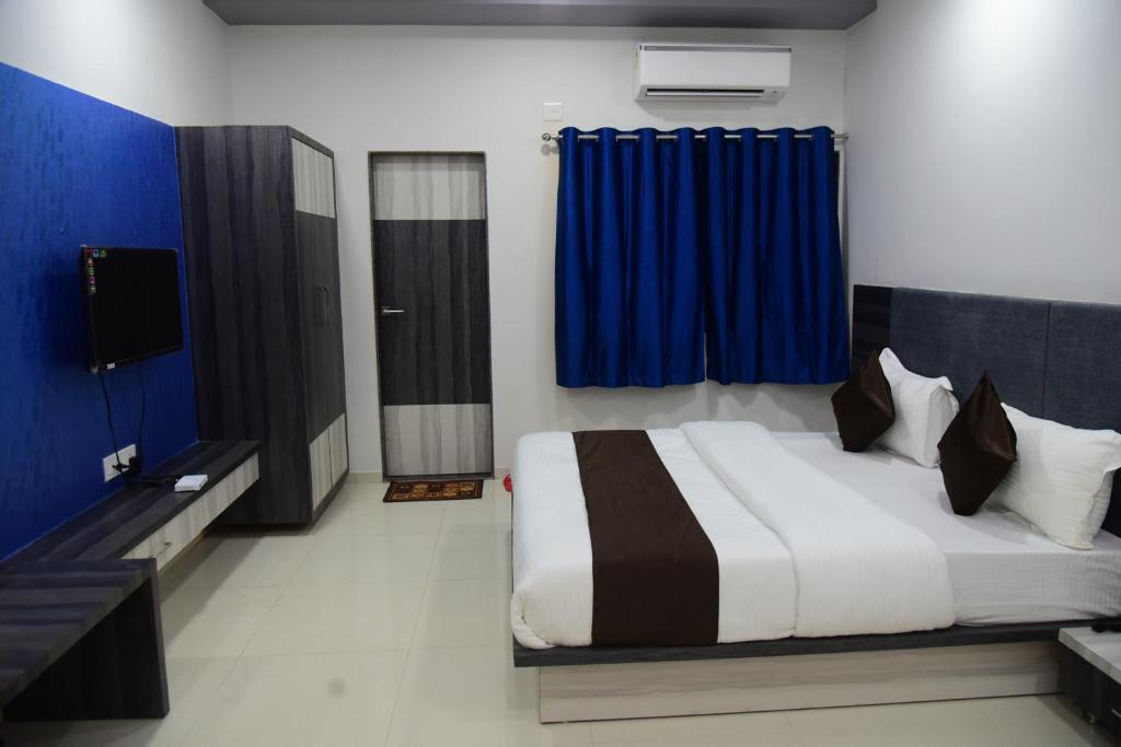 Hotel Savera Palace photo 3