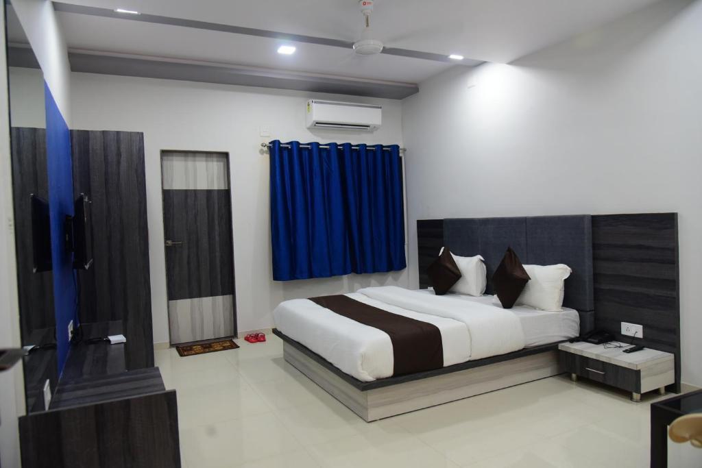 Hotel Savera Palace photo 4