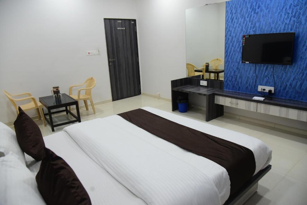 Hotel Savera Palace photo 1