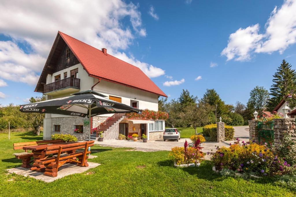 Двухместный (Двухместный номер с 1 кроватью и балконом), Guest House Milan
