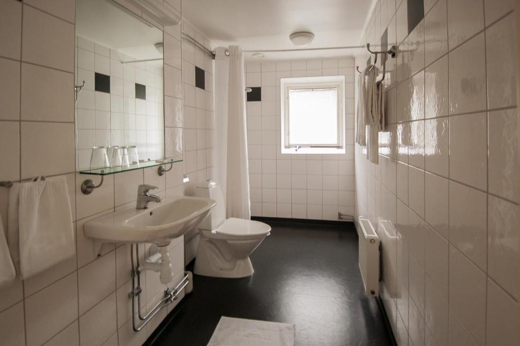 Четырехместный (Четырехместный номер), Slottshotellet Budget Accommodation