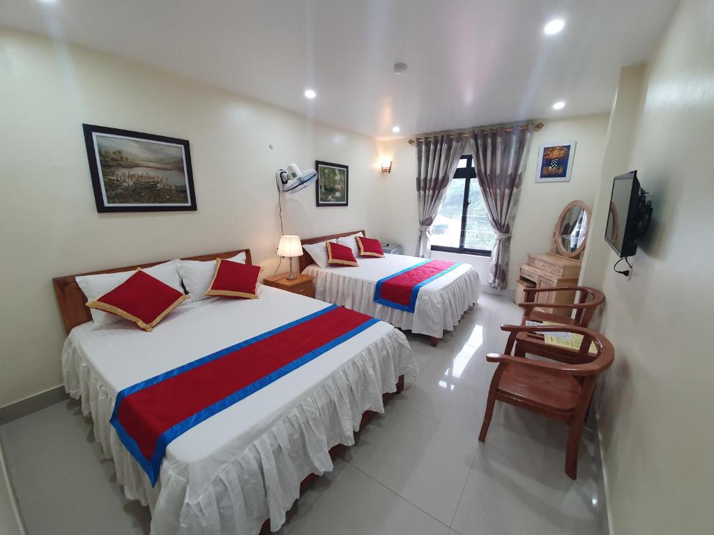 Четырехместный (Четырехместный номер с видом на горы), Cat Ba Thailand Hotel