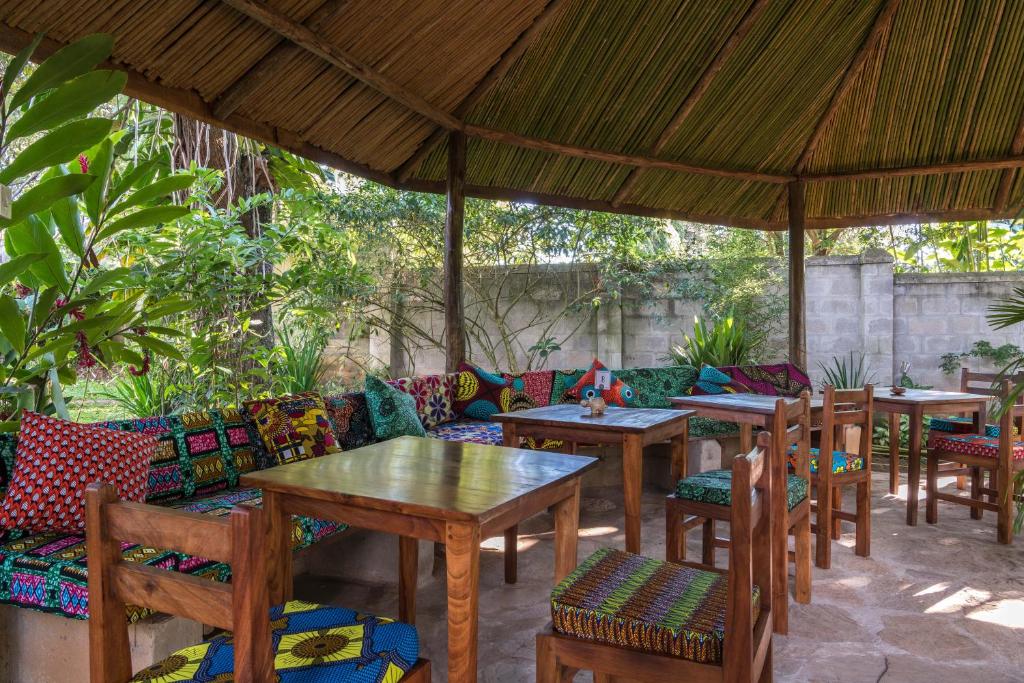 Muti Entebbe photo 2