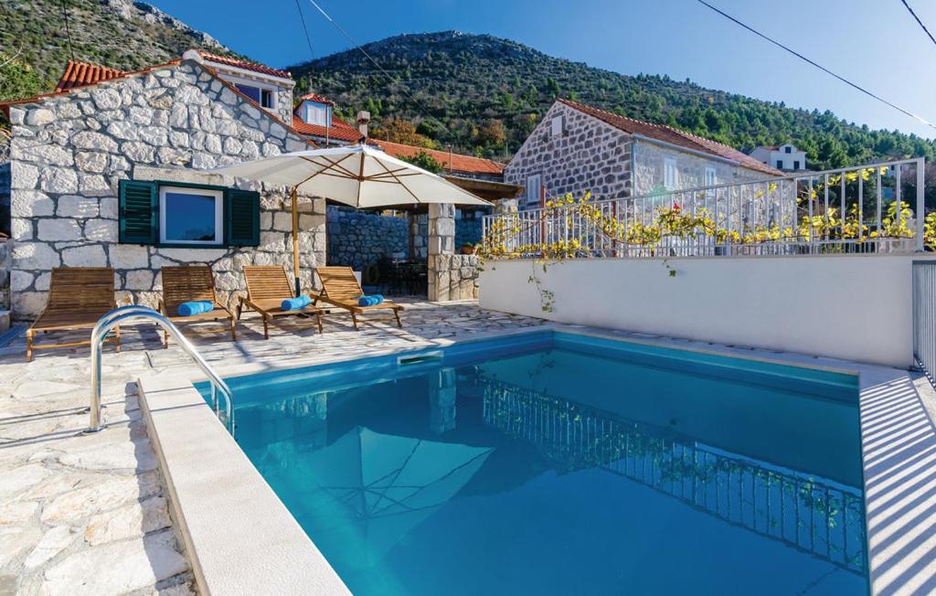 Villa Maestral photo 1
