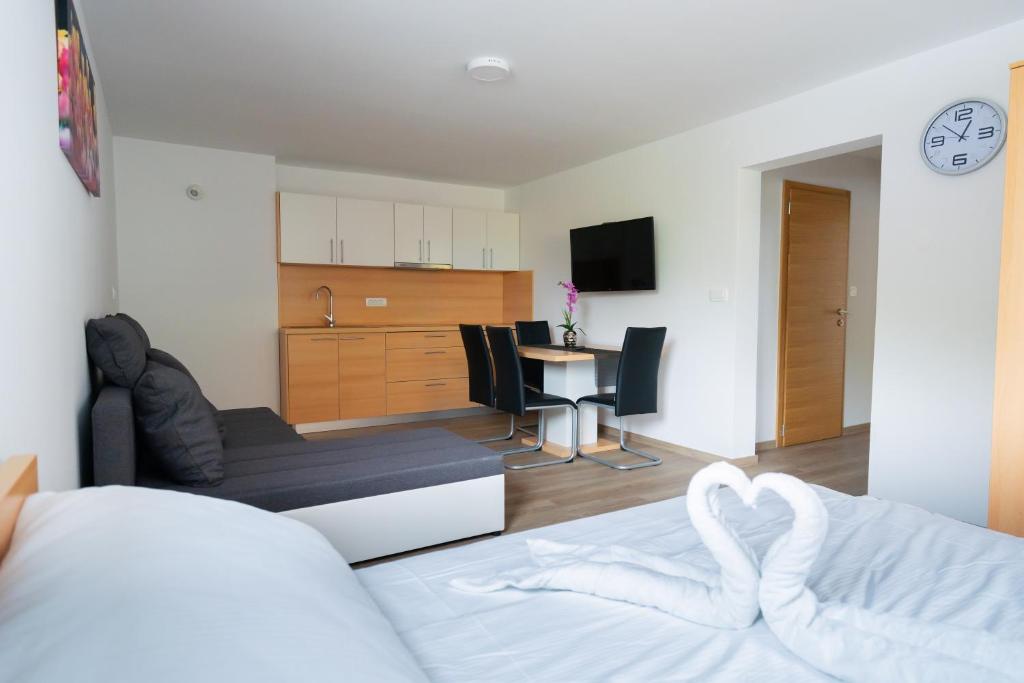 PJagodic Apartments & Wellness photo 2