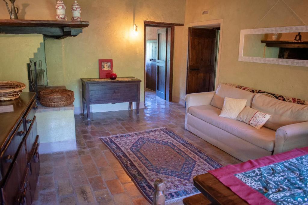 Agriturismo Basaletto - Tap to explore photos