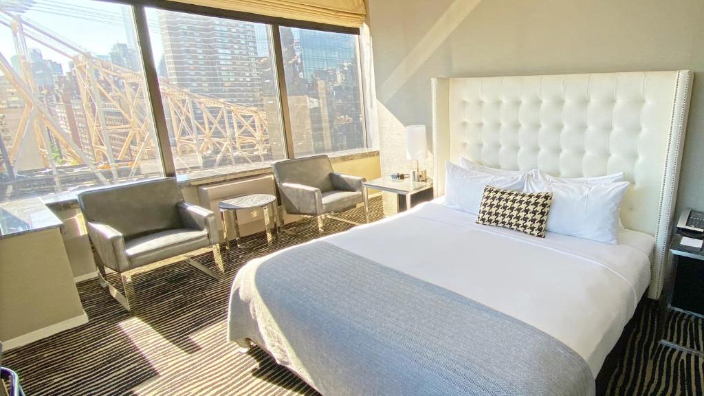 Двухместный (Номер Делюкс с кроватью размера «king-size»), Bentley Hotel