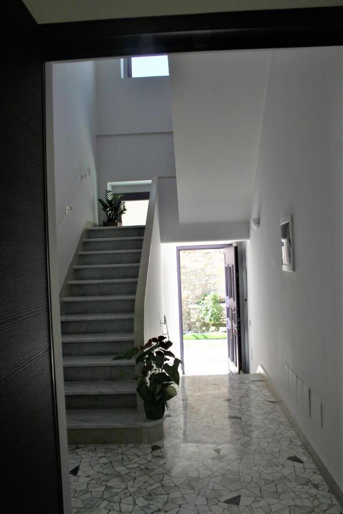 Altavilla Holiday House Room Type - Studio Apartment