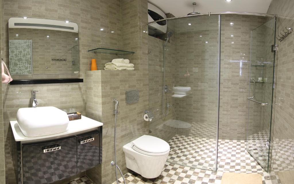 Sunny Serviced Apartment