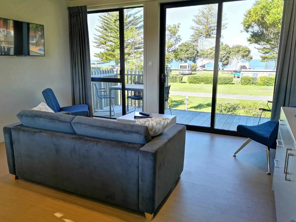 Waikanae Beach Ocean View Apartments photo 2