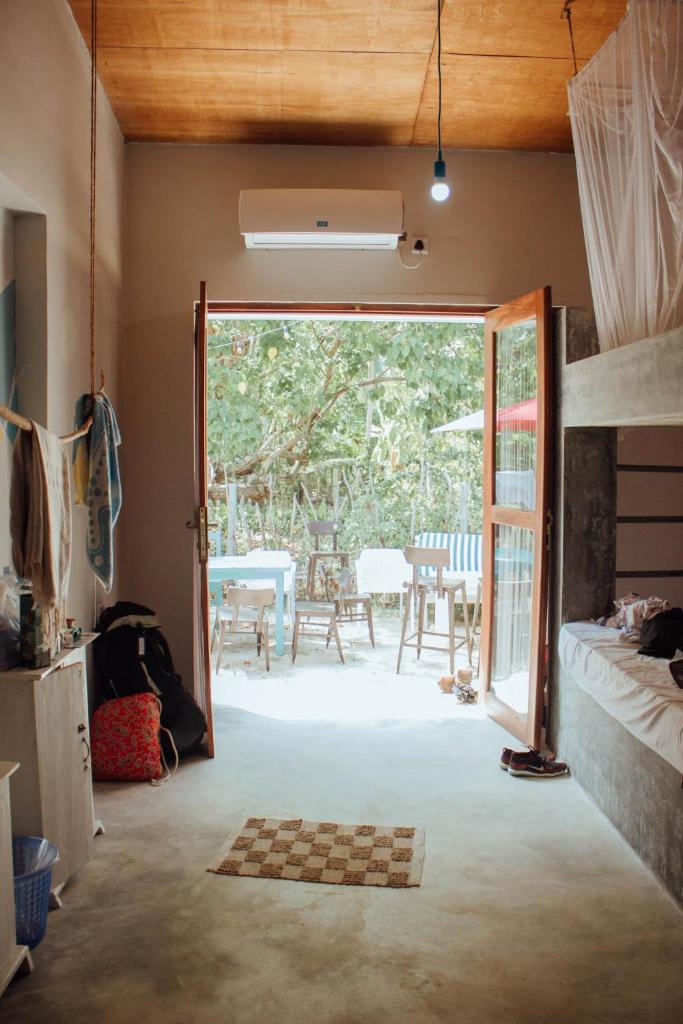 Номер (Кровать в общем 8-местном номере для мужчин и женщин), Mellow Hostel Sri Lanka