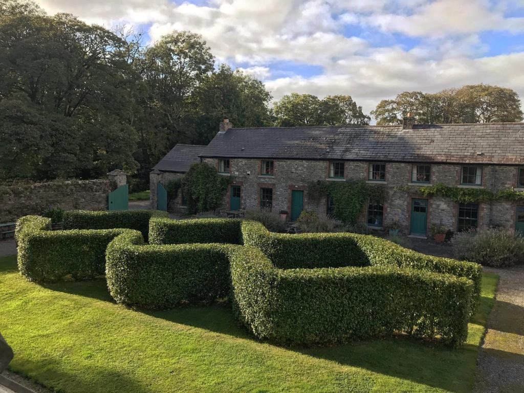 The Stable Yard House at Burtown House & Gardens photo 4