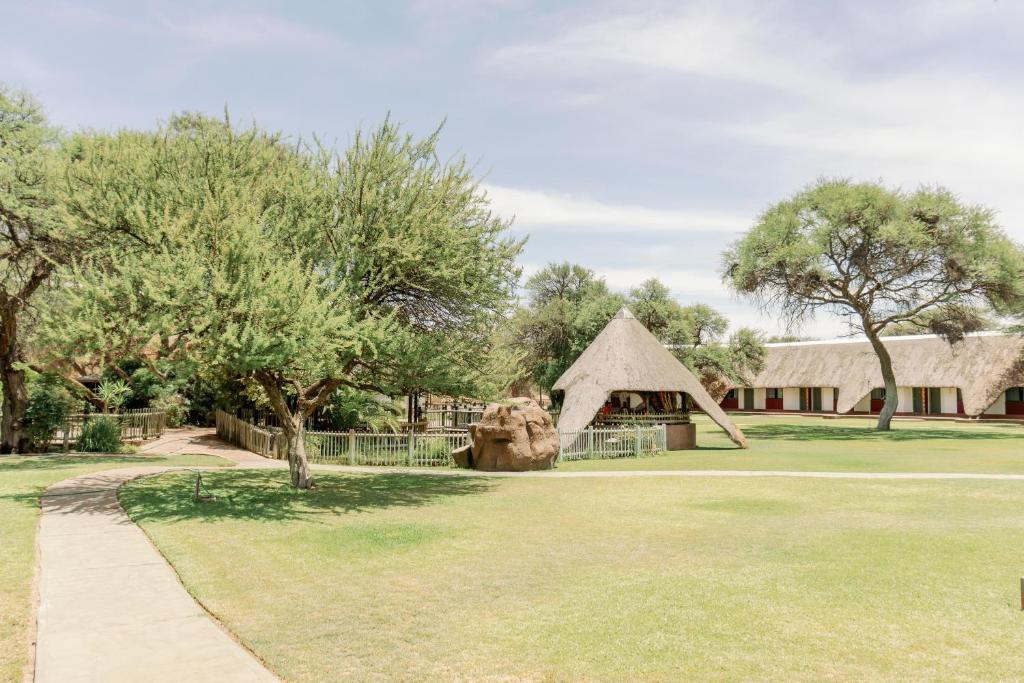 Okahandja Country Hotel photo 3